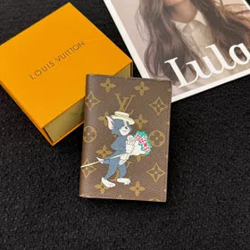 Louis Vuitton LV Animal Letters Passport Holder-3578  