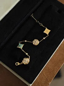 Louis Vuitton LV Amazonite Diamond Four Flower Bracelet-3616  